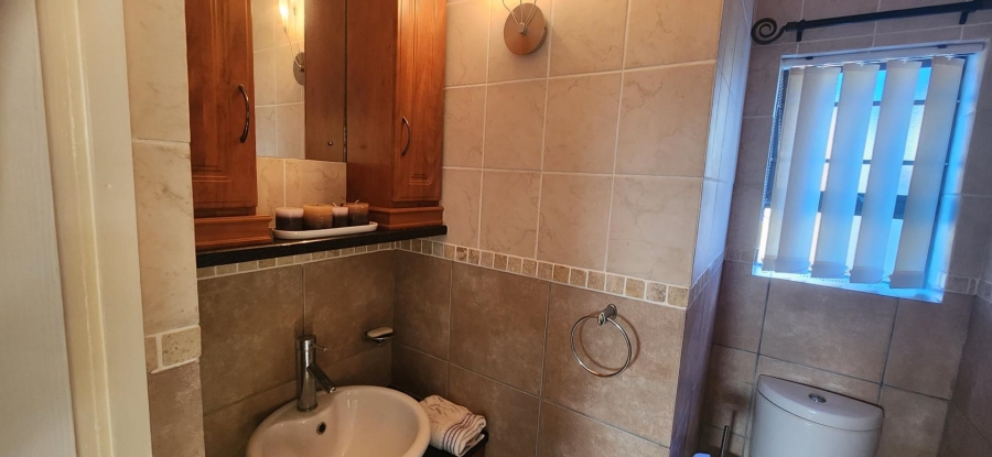 3 Bedroom Property for Sale in Reebok Western Cape
